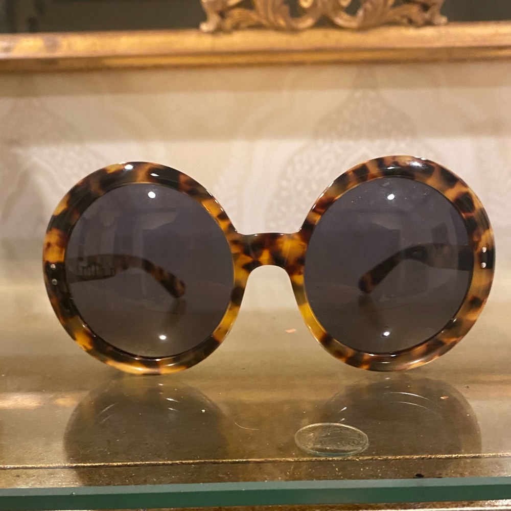 SEE Eyewear Tortoiseshell round sunglasses. Worn max twice. Great condition.